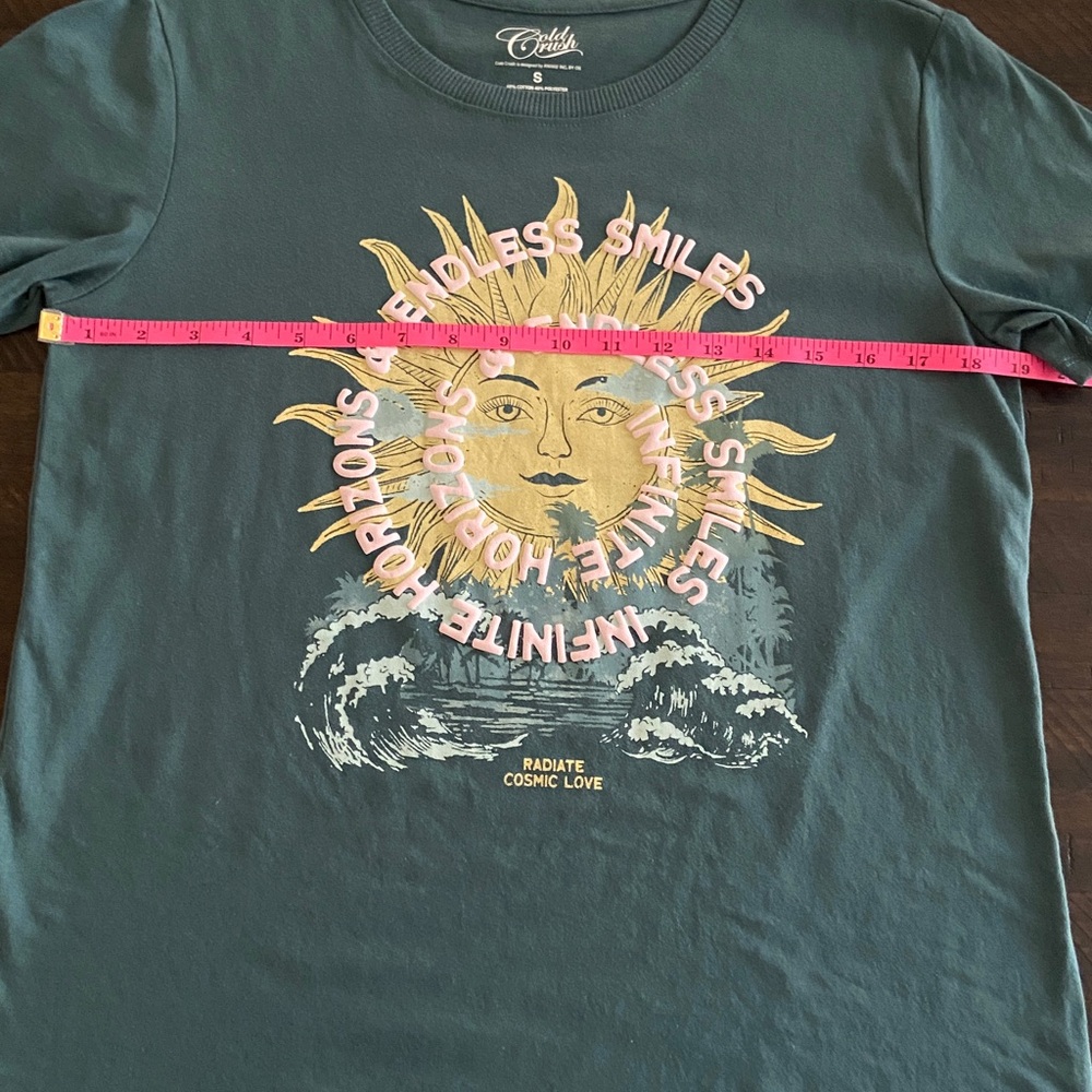 Cold Crush Teal Tee with Gold Sun and Pink Script, size Small - Picture 5 of 9